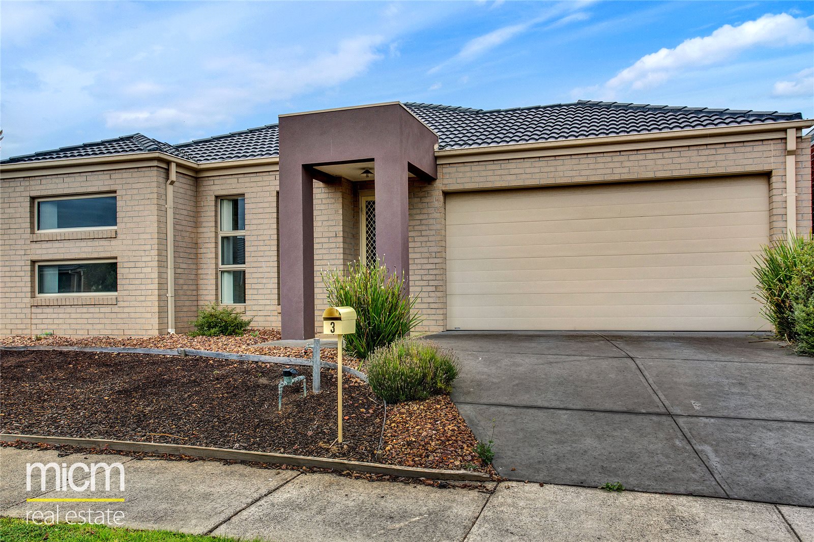 3 Gallant Road, Point Cook VIC 3030 House For Rent 380.00 Domain