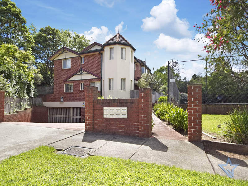 4/12 Shirley Street, Carlingford NSW 2118 Townhouse For Rent 500