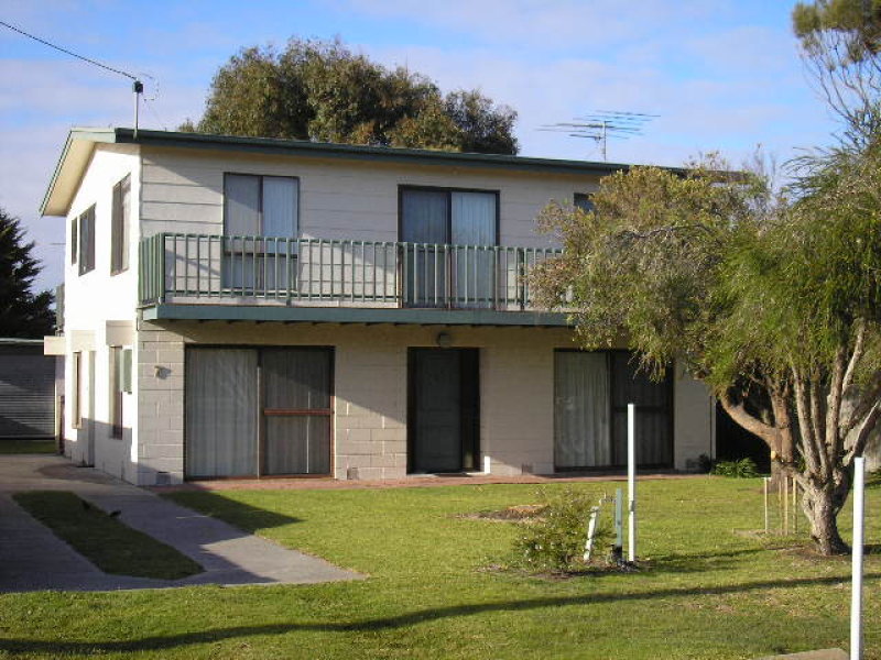 7 Foam Street, Cape Paterson VIC 3995 House For Rent 1750 Domain