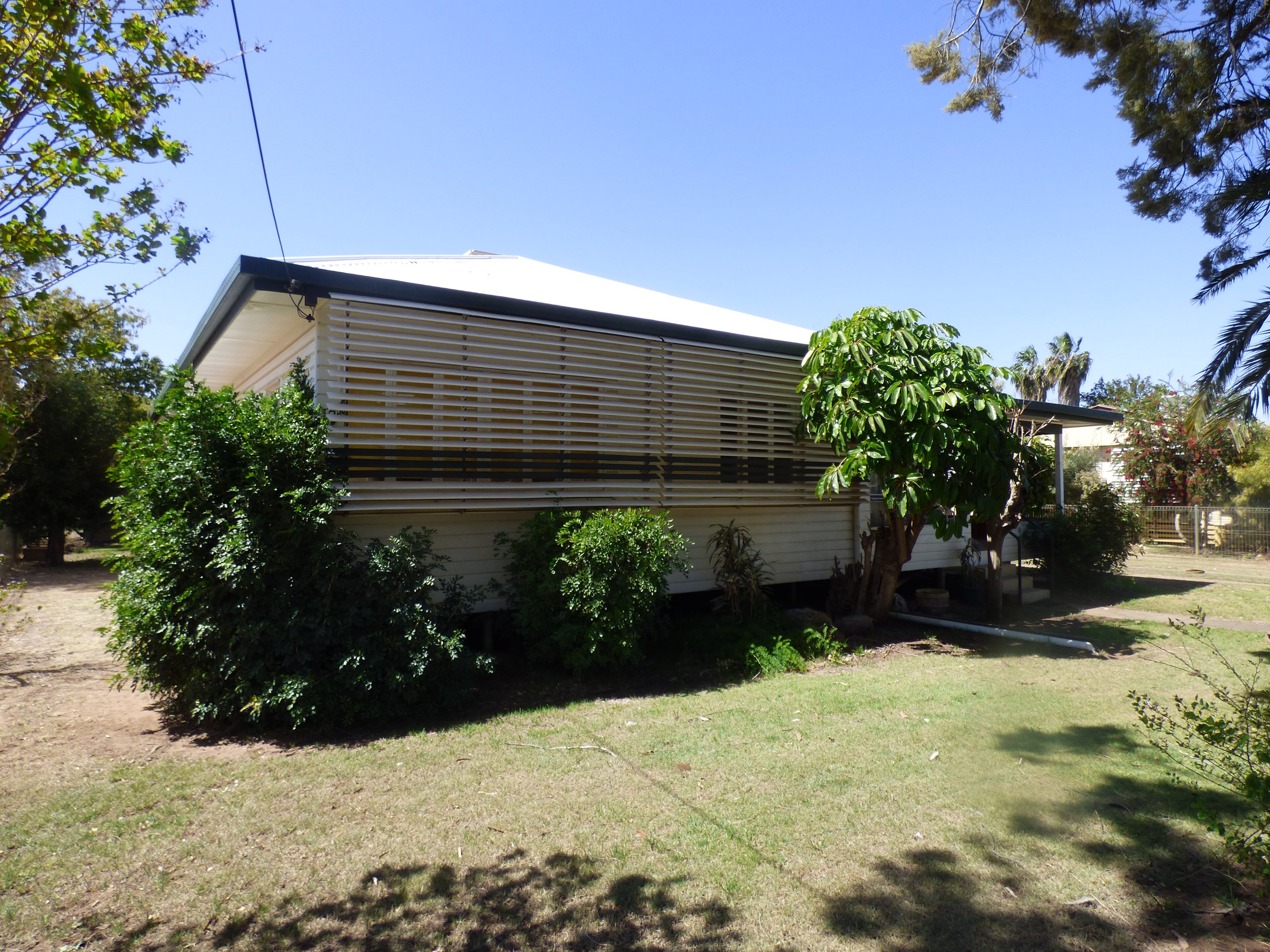 27 Church Street, St QLD 4487 Domain
