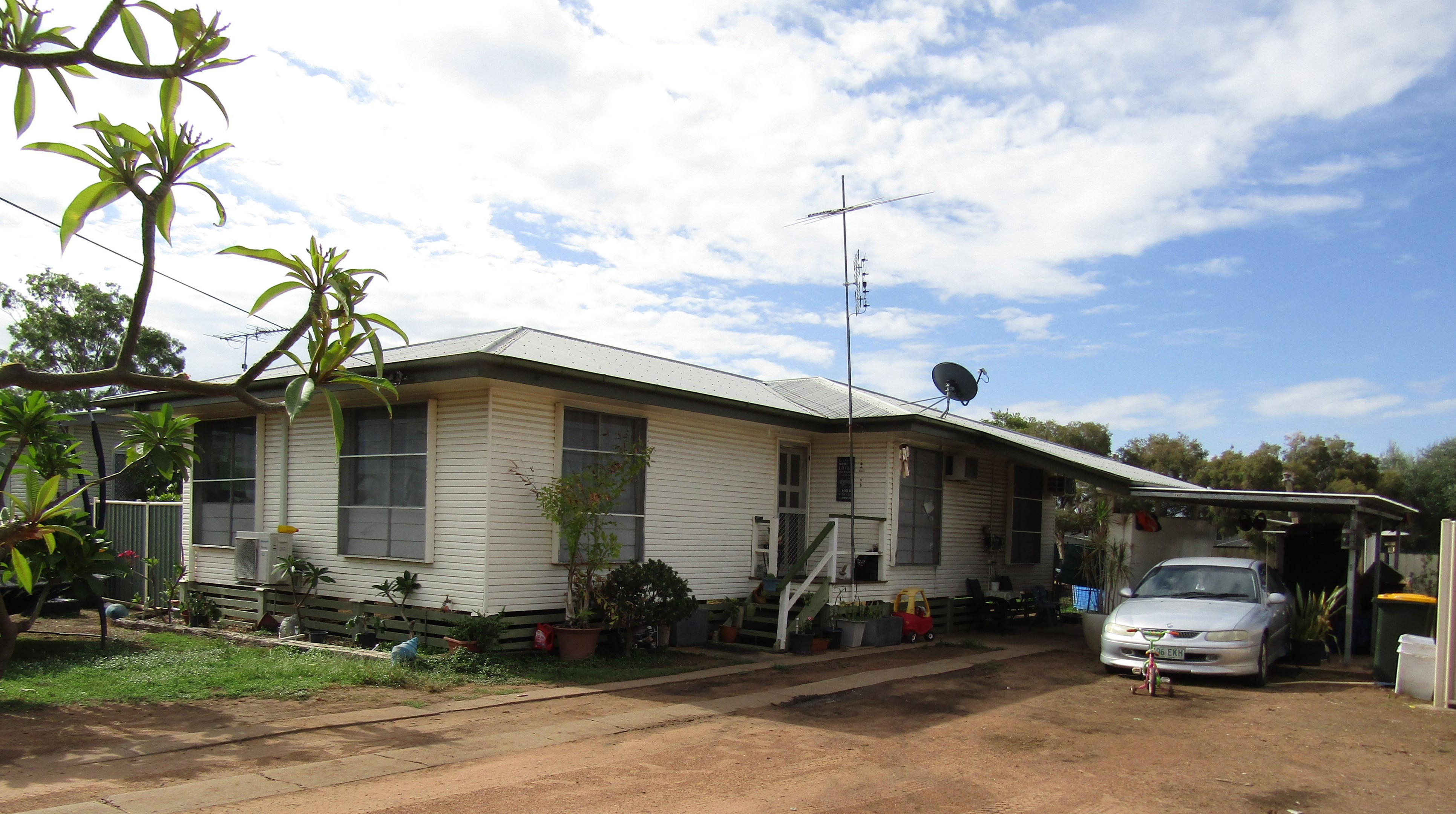 20 Wattle Street, Blackwater QLD 4717 Domain