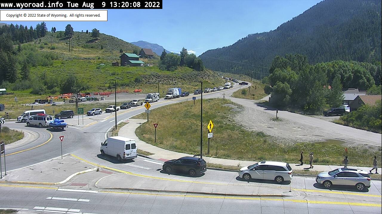 UPDATE Traffic flowing again near Hoback Junction