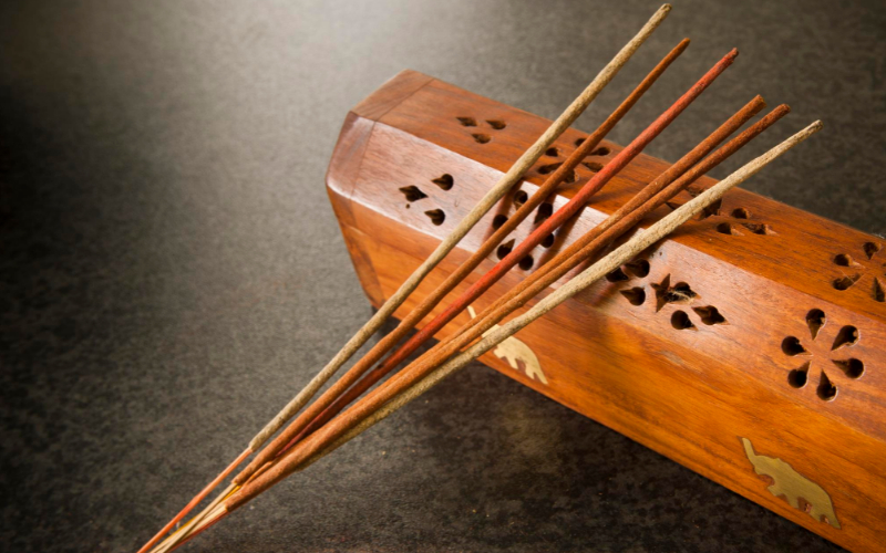 How to Store Incense