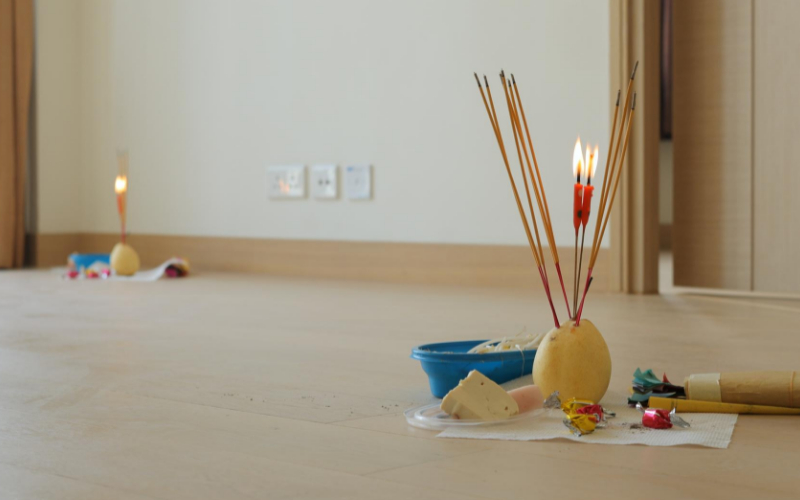 9 Reasons Why You Should Burn Incense