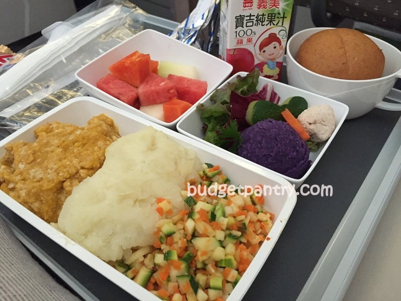 8 personal tips for surviving your first trip with baby ⋆ Budgetpantry