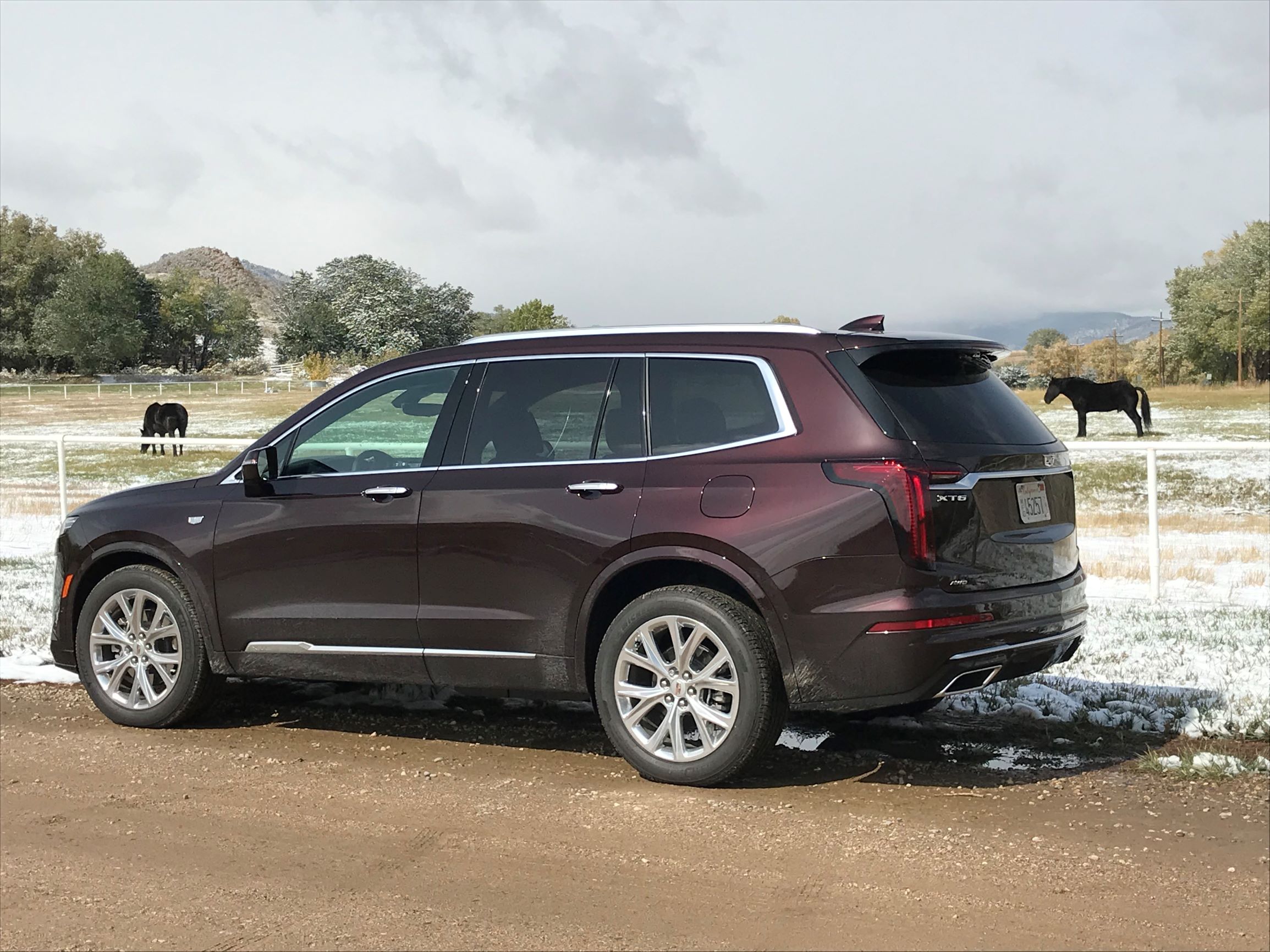 Cadillac XT6 arrives, fills midsize gap Bud Wells