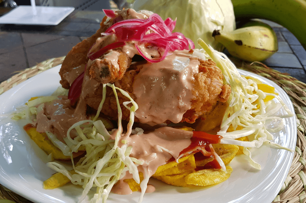 Celebrando el 18 de enero Día Nacional del Pollo Chuco
