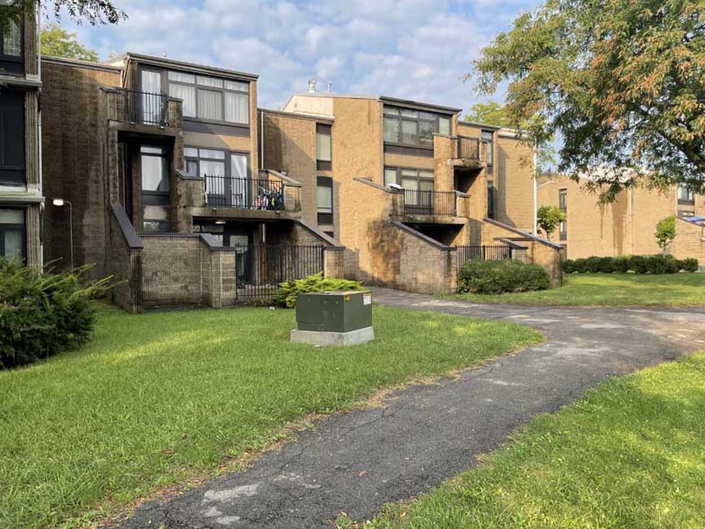 Shoreline Apartments / Pine Harbor Apartments