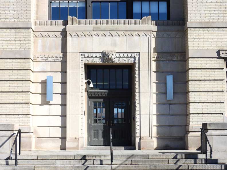 Kensington High School / / Frederick Law Olmsted School at Kensington