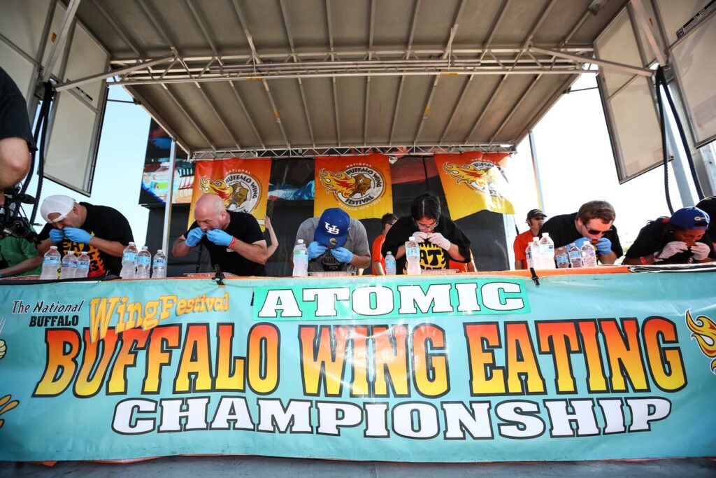 Triple Atomic Hot Wing Eating Contest The National Buffalo Chicken