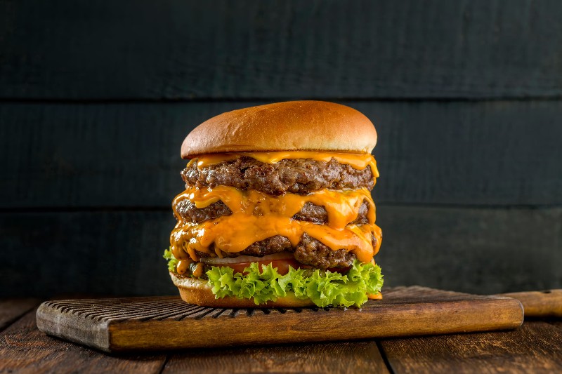 3 MustVisit Spots to Eat Best Burgers in Dubai! Buffet Go