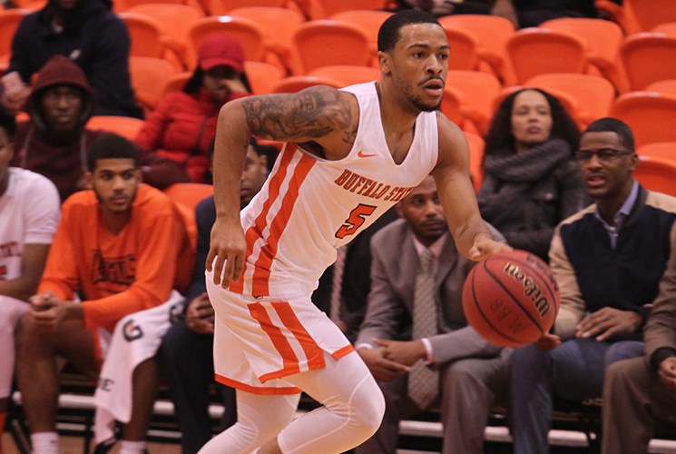 Men’s basketball tripped up by Plattsburgh, 9177 The Record