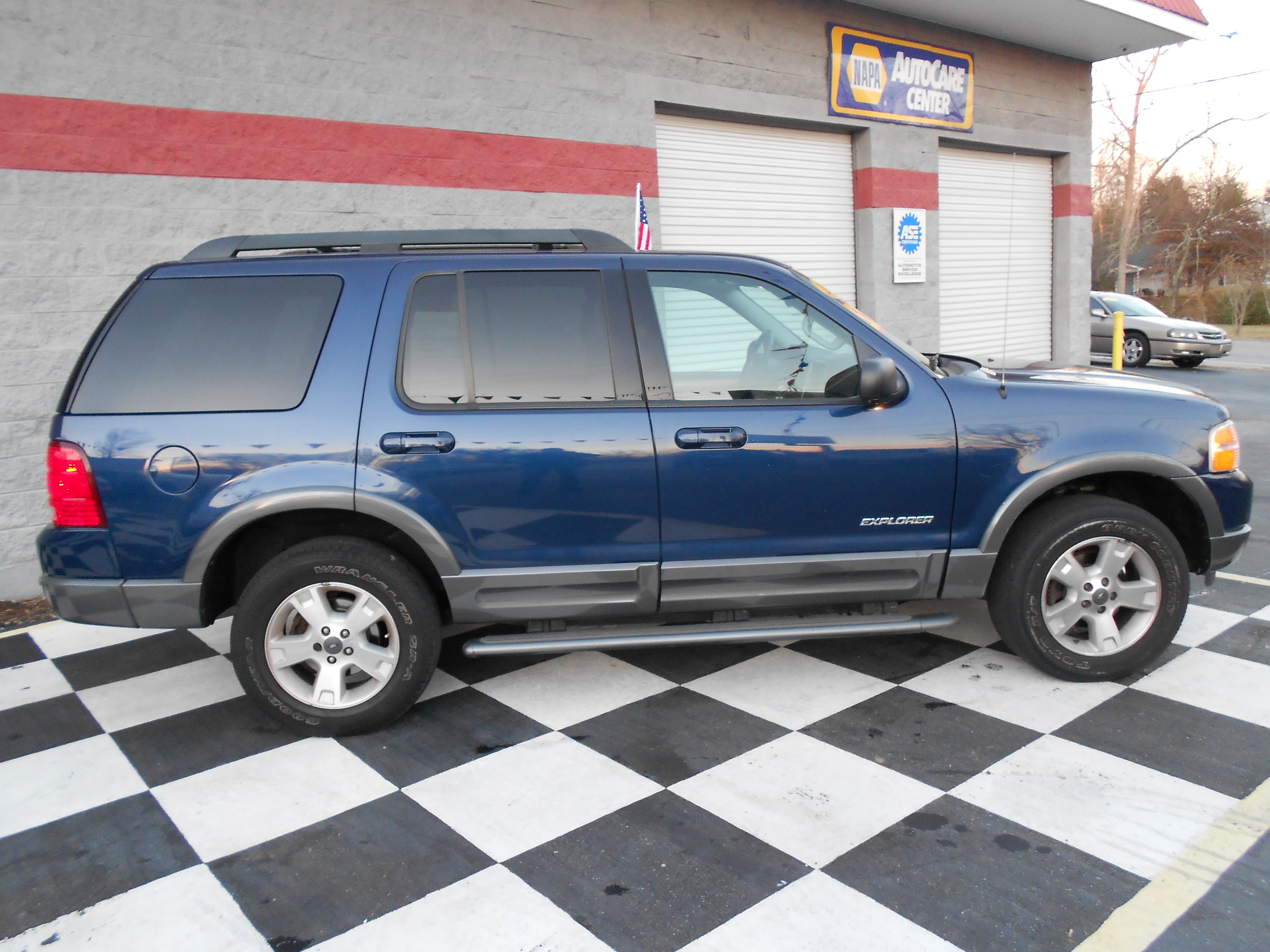 2005 FORD EXPLORER XLT 4X4 3RD ROW SEATING