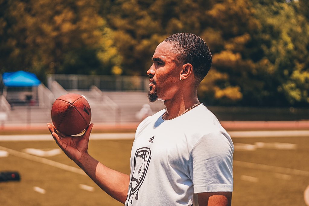 Jalen Hurts Siblings Who Are Averion Hurts And Kynnedy Hurts? Family(016)