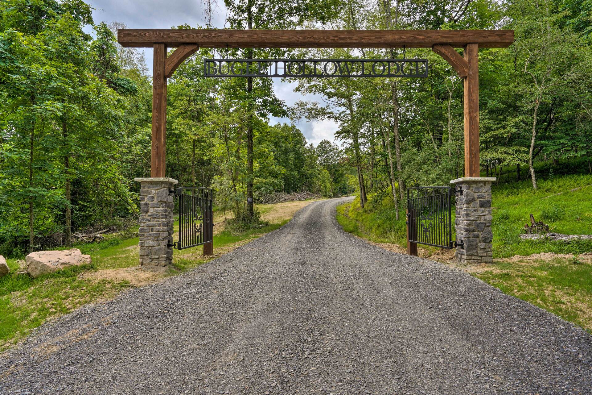 Bugle Hollow Lodge Near Benezette, PA Vacation Rental