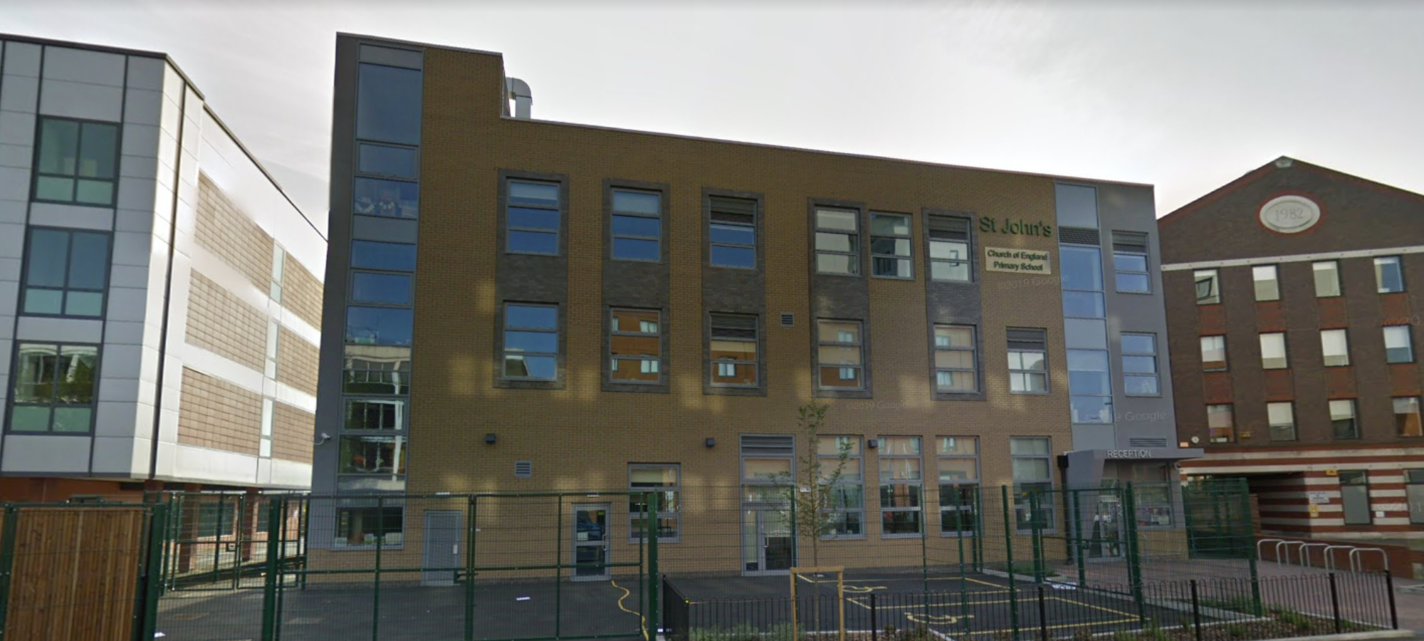 32 CLARENDON ROAD WATFORD Bugler Land