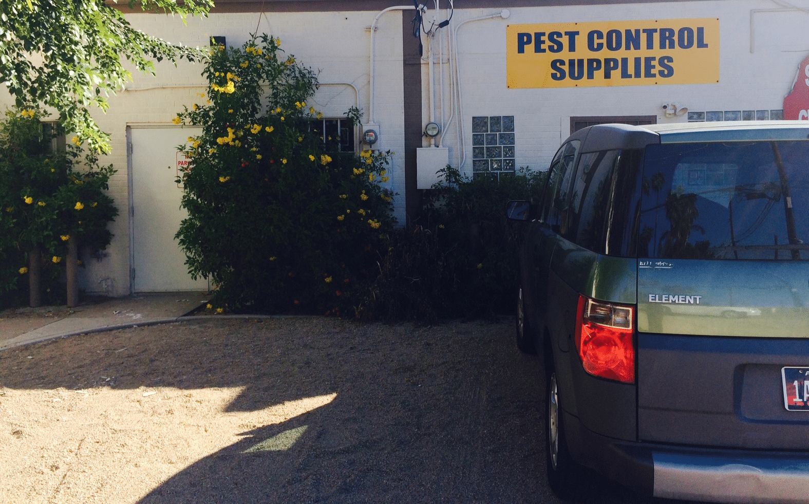 Bug & Weed Mart Digs In for Neighborhood Clean Up Bug & Weed Mart