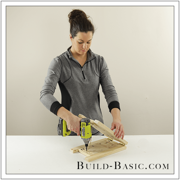 Build a DIY Tabletop Easel Build Basic