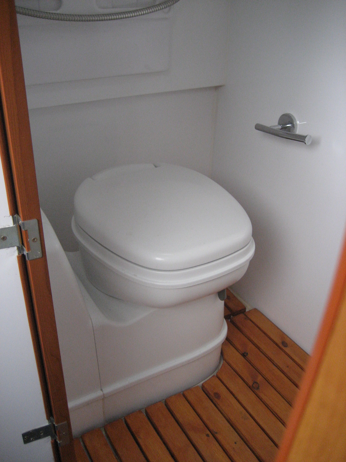 An Odourless Bog thanks to SOG A Build A Campervan Blog