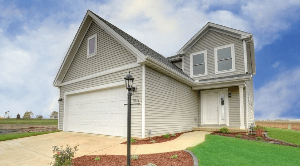 [SOLD] 3912 Slate Drive Boulder Ridge Construction in Champaign