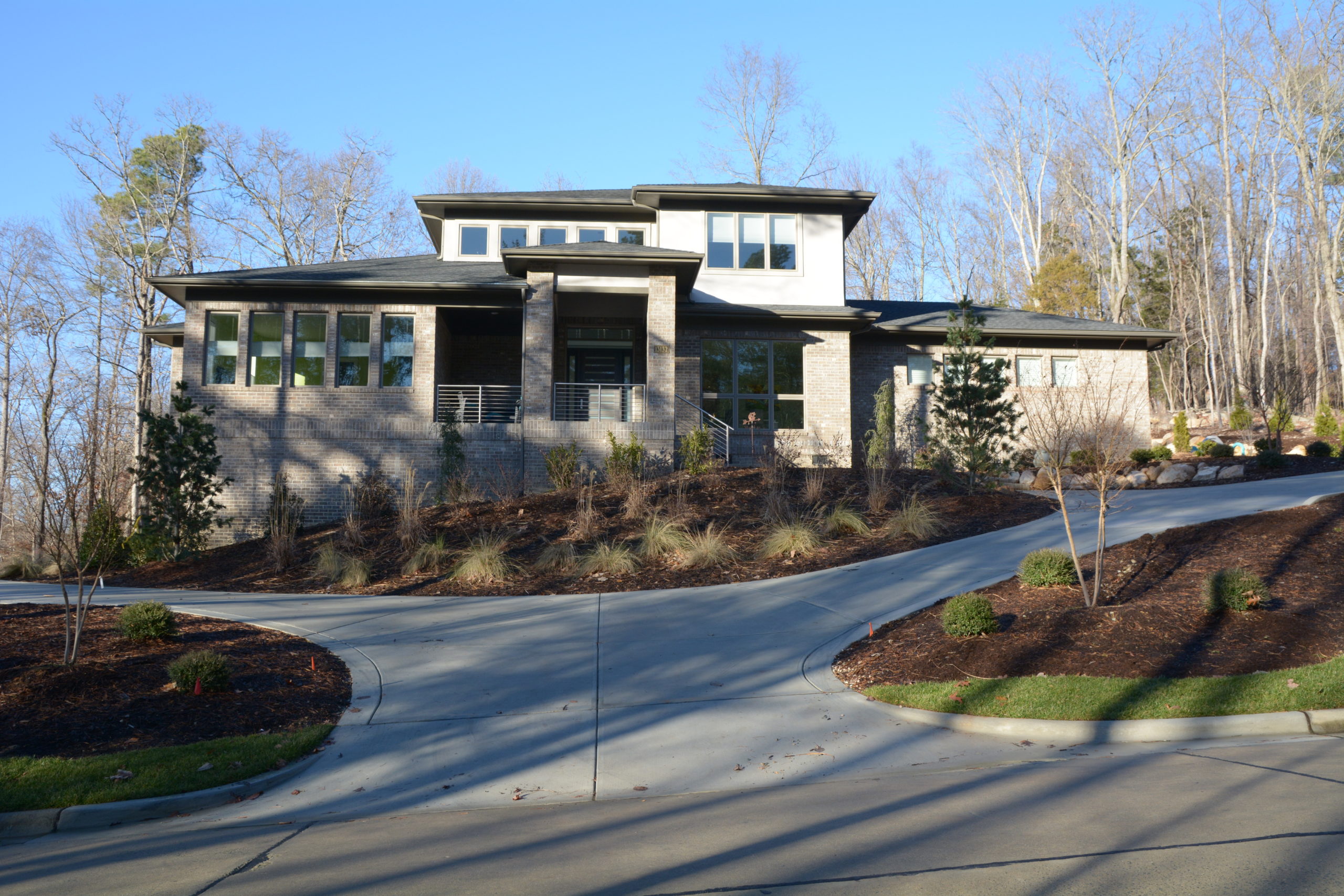 MODERN GOVERNORS CLUB CUSTOM HOME BOLD Construction and Renovations