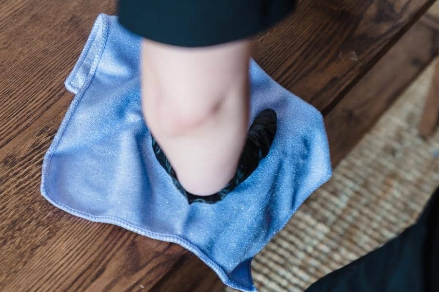 What Kind of Rag to Use for Staining? Builder Create