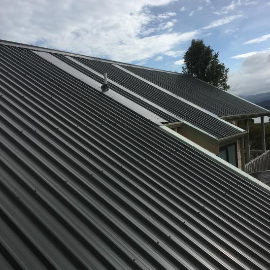 J D Roofing Builderscrack