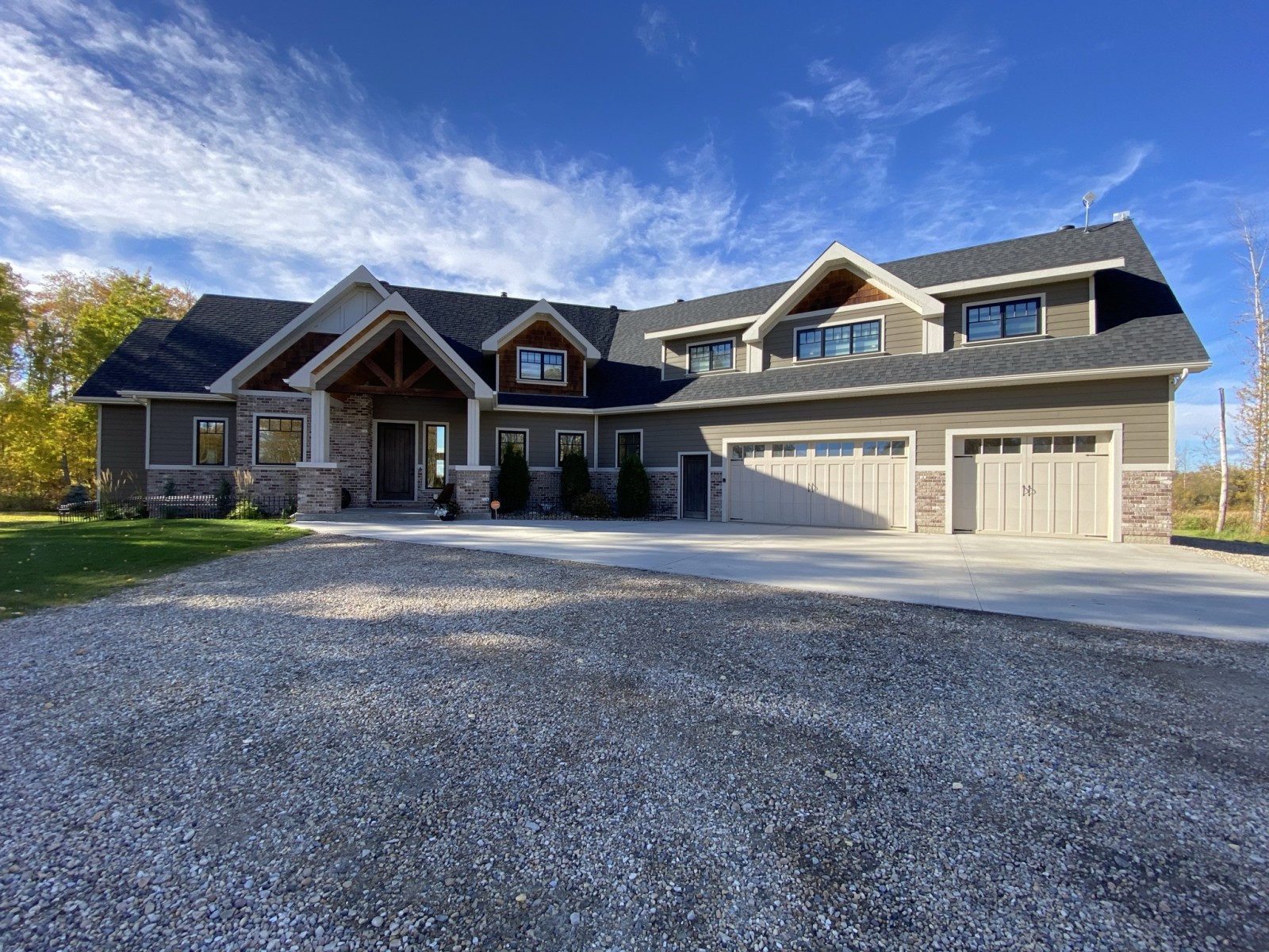 Custom Home County of Grande Prairie High Mark Homes