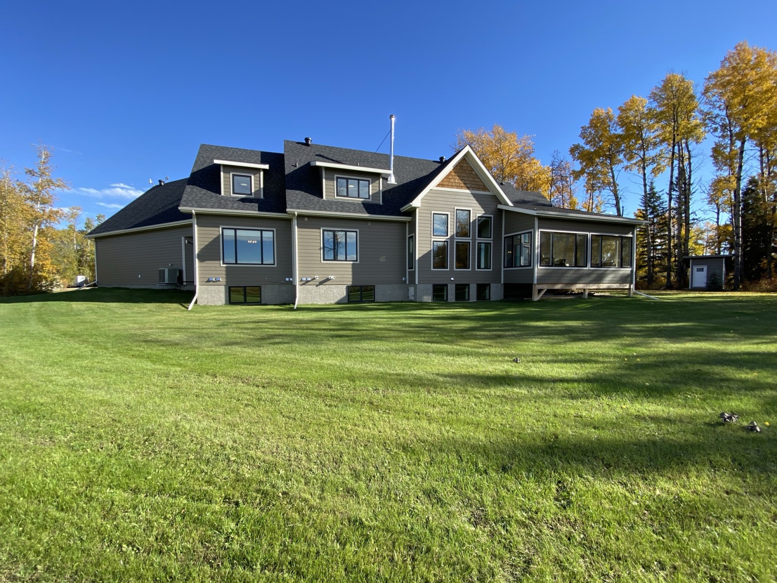 Custom Home County of Grande Prairie High Mark Homes