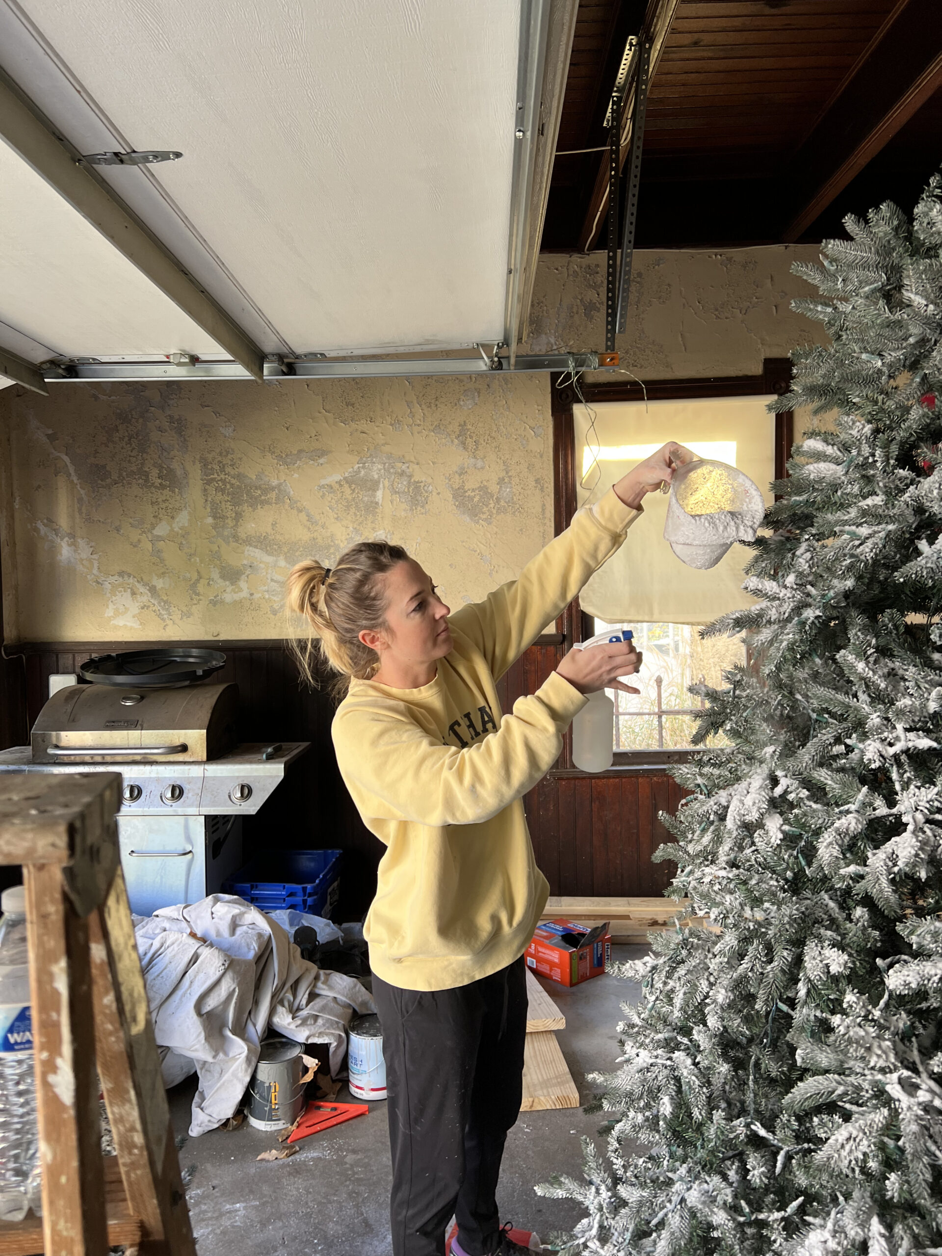 How to Flock a Christmas Tree Trendy Holiday DIY Building Bluebird