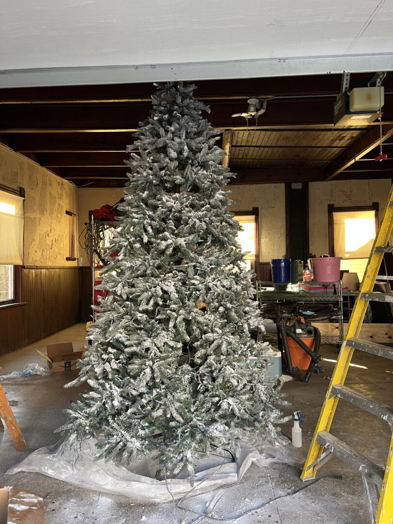 How to Flock a Christmas Tree Trendy Holiday DIY Building Bluebird