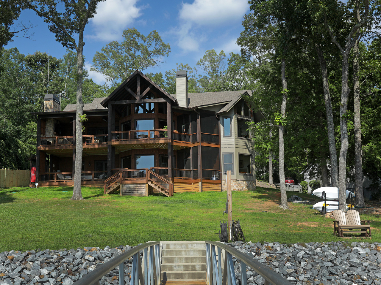 J&S Custom Builders Chalker House on Lake Blue Ridge