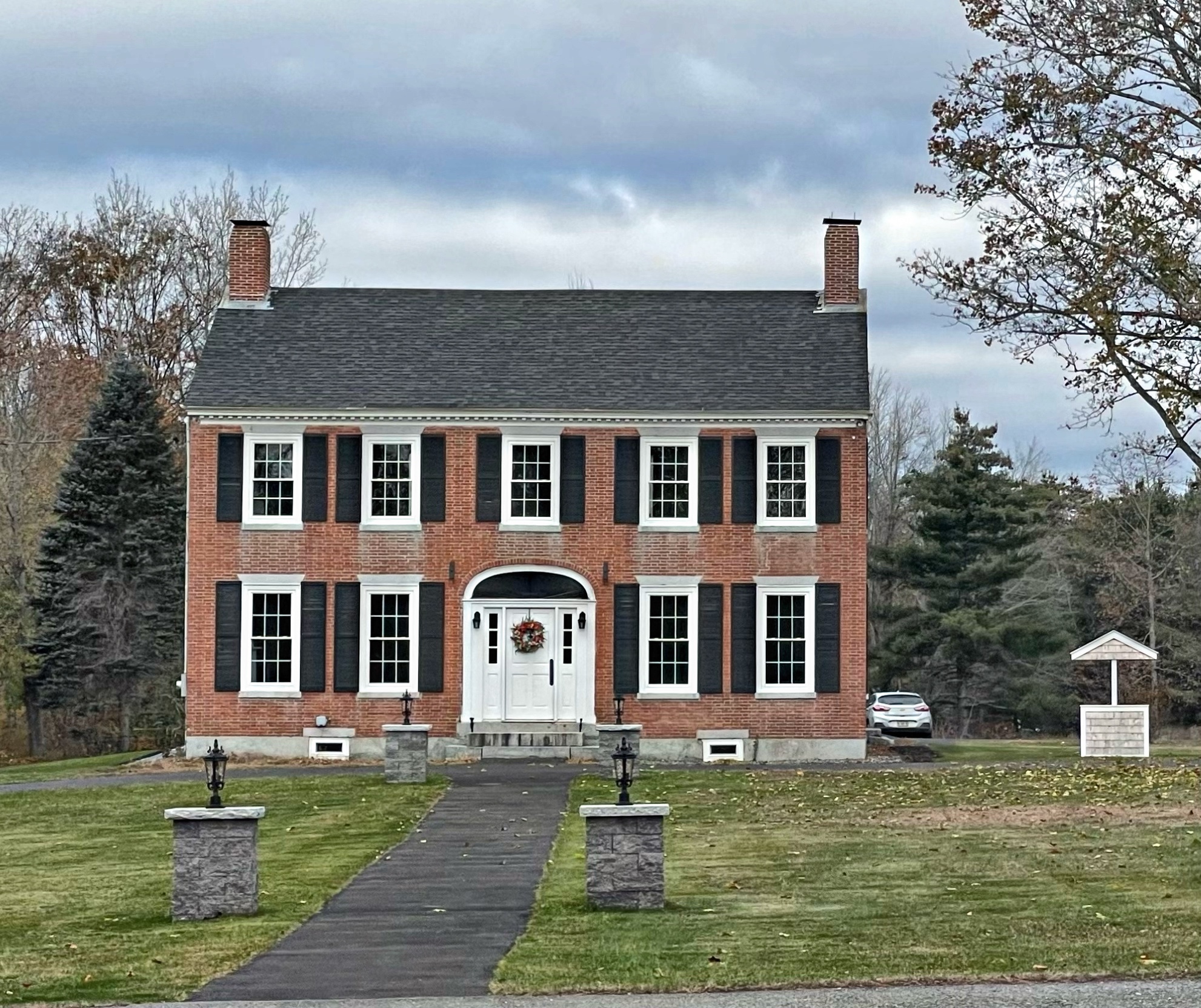 Hezekiah Chase House // c.1820 Buildings of New England