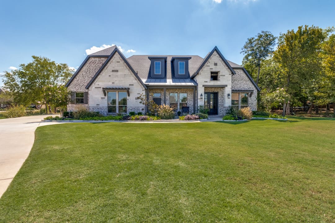 Hidden Lakes, Gunter Build Paragon