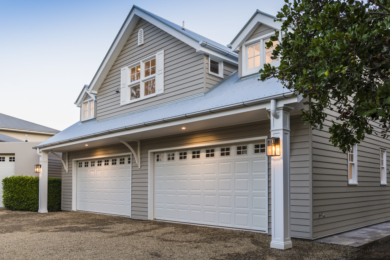 Build Prestige Homes Hamptons Style Barn with Loft Build