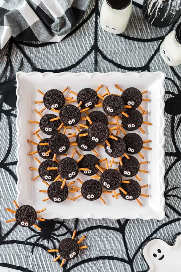 Easy Oreo Spiders for Halloween Build Your Bite