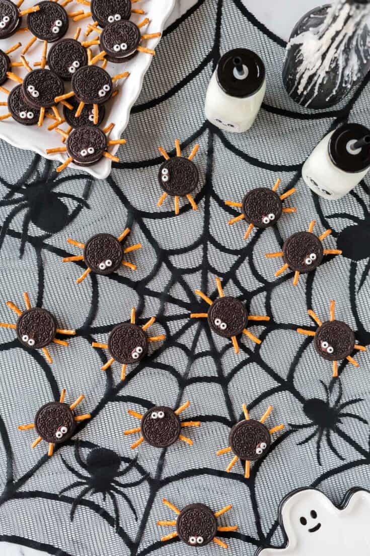 Easy Oreo Spiders for Halloween Build Your Bite