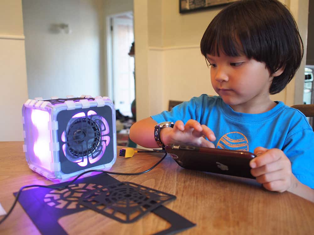 Discover New Lights and Sounds with the BOSEbuild Speaker Cube | Built