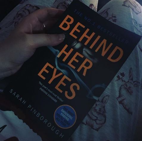 Review Buku Novel Behind Her Eyes - Review Buku