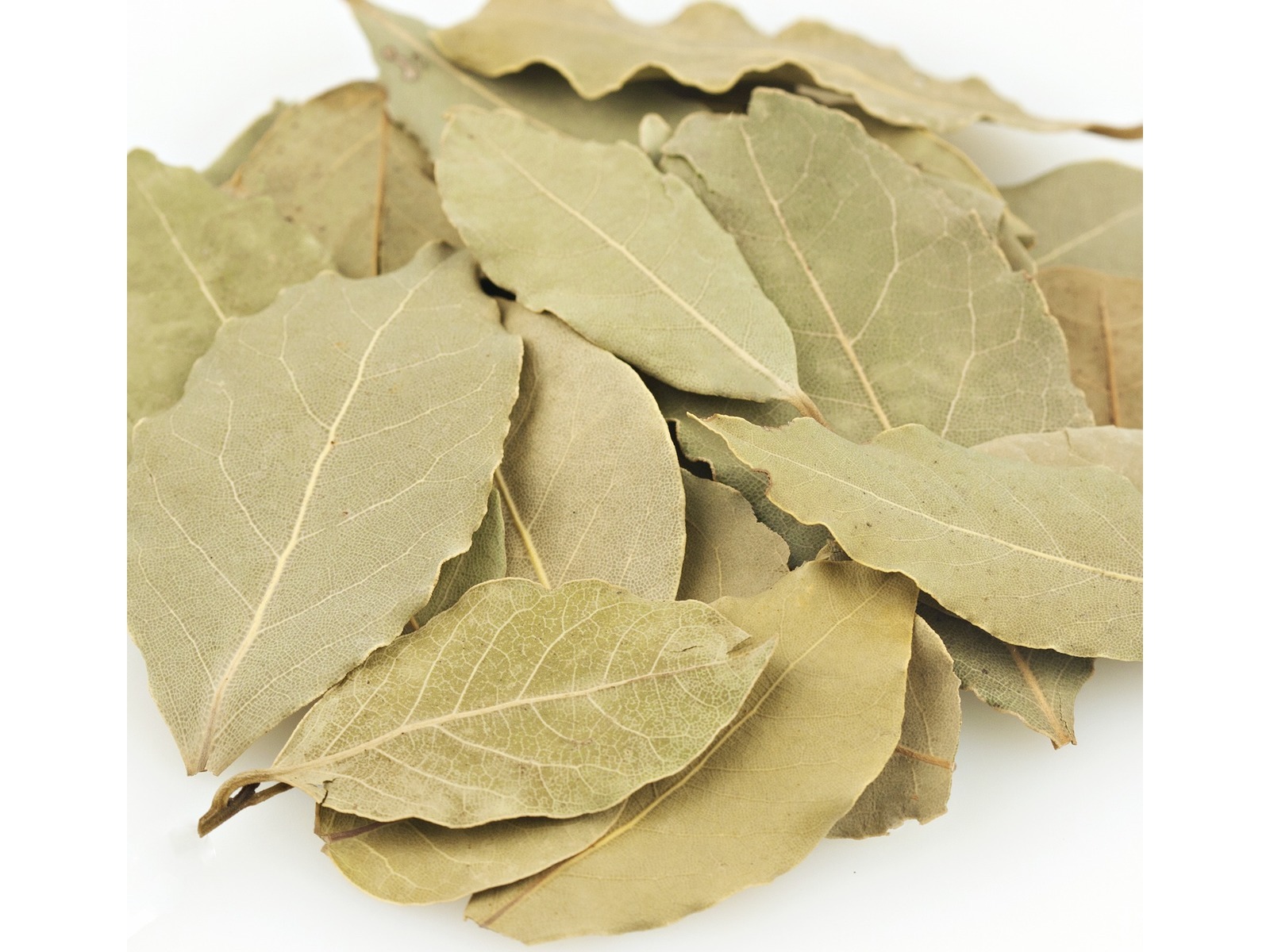 Whole Bay Leaves Elevate Your Cooking with Aromatic Flavor