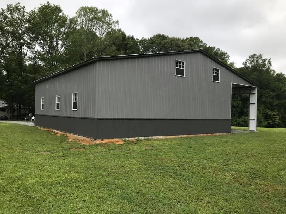 48' x 40' x 12'15' Seneca Barn Bulldog Steel Structures