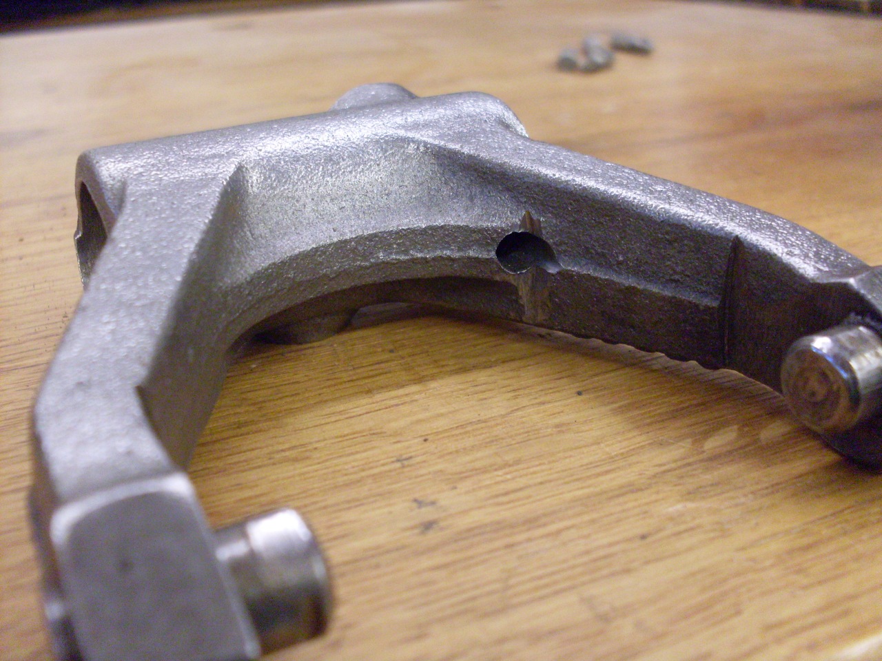 Clutch Fork Tapered Pin Safety Wire? (Page 3) TR6 Tech Forum The