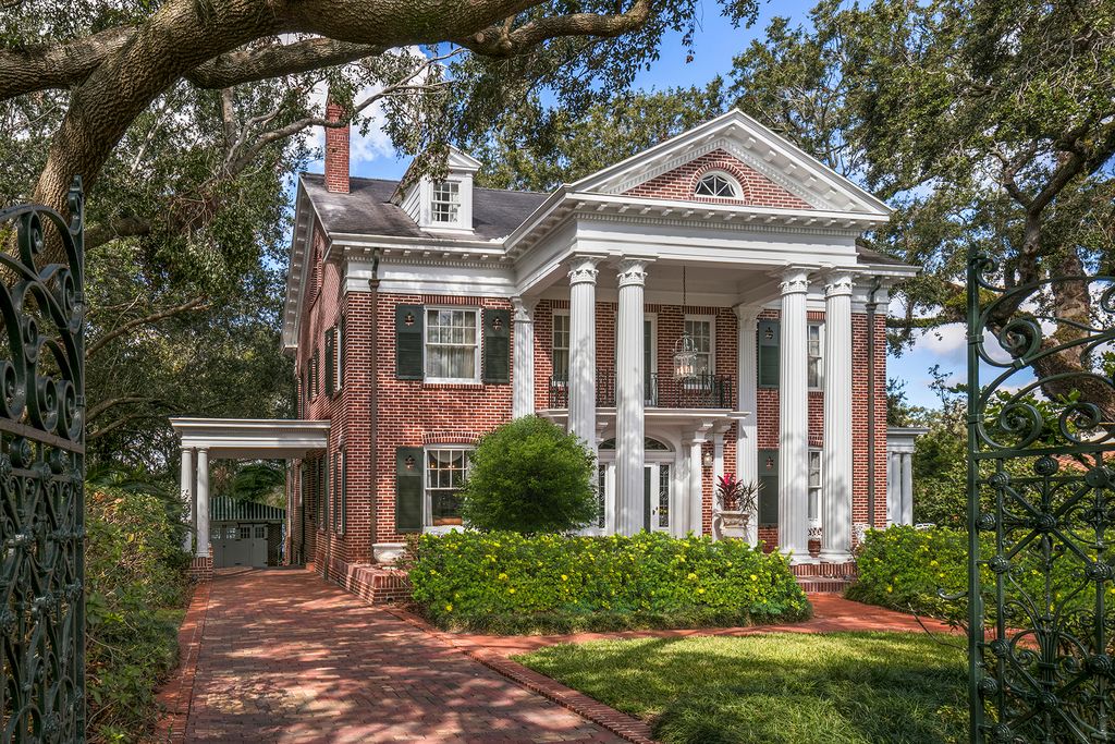 Neoclassical Lake Copeland estate wants 2,250,000 Bungalower