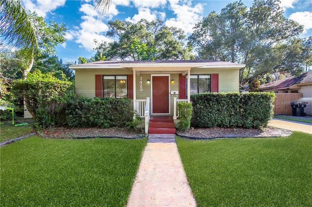 House of the Day Adorable Formosa bungalow in Ivanhoe wants 269,000