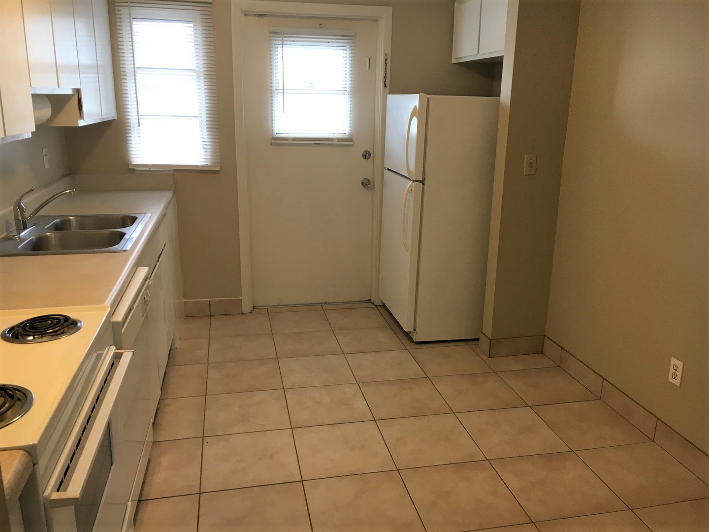 Rental Alert Twobedroom available in College Park's McLean Apartments