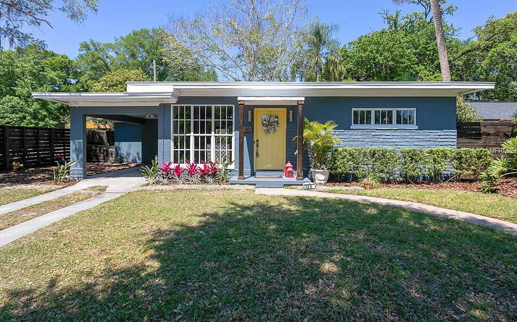 House of the Day Renovated 2/1 in Delaney Park wants 299,800 Bungalower