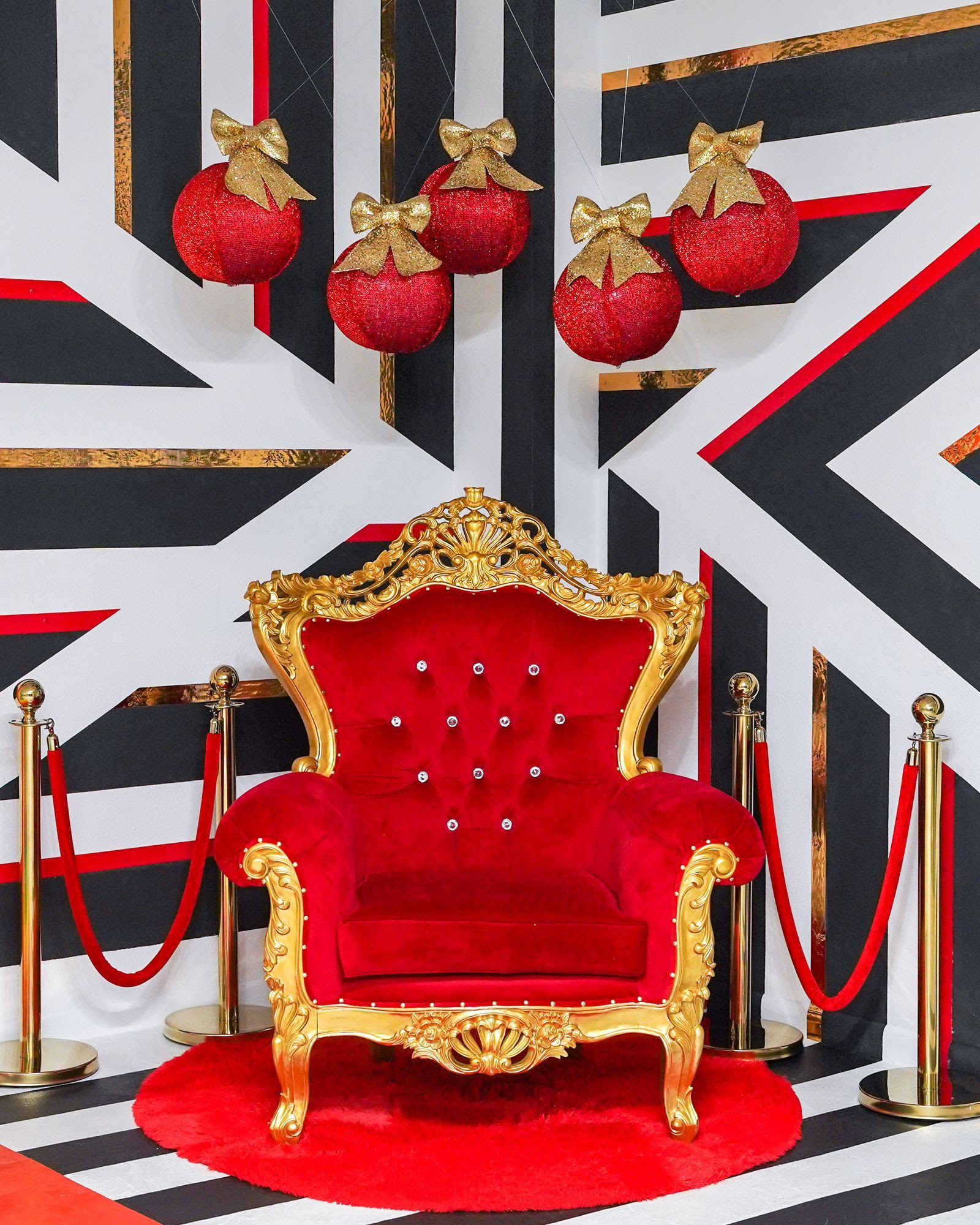 Wall Crawl is ready to sleigh Bungalower