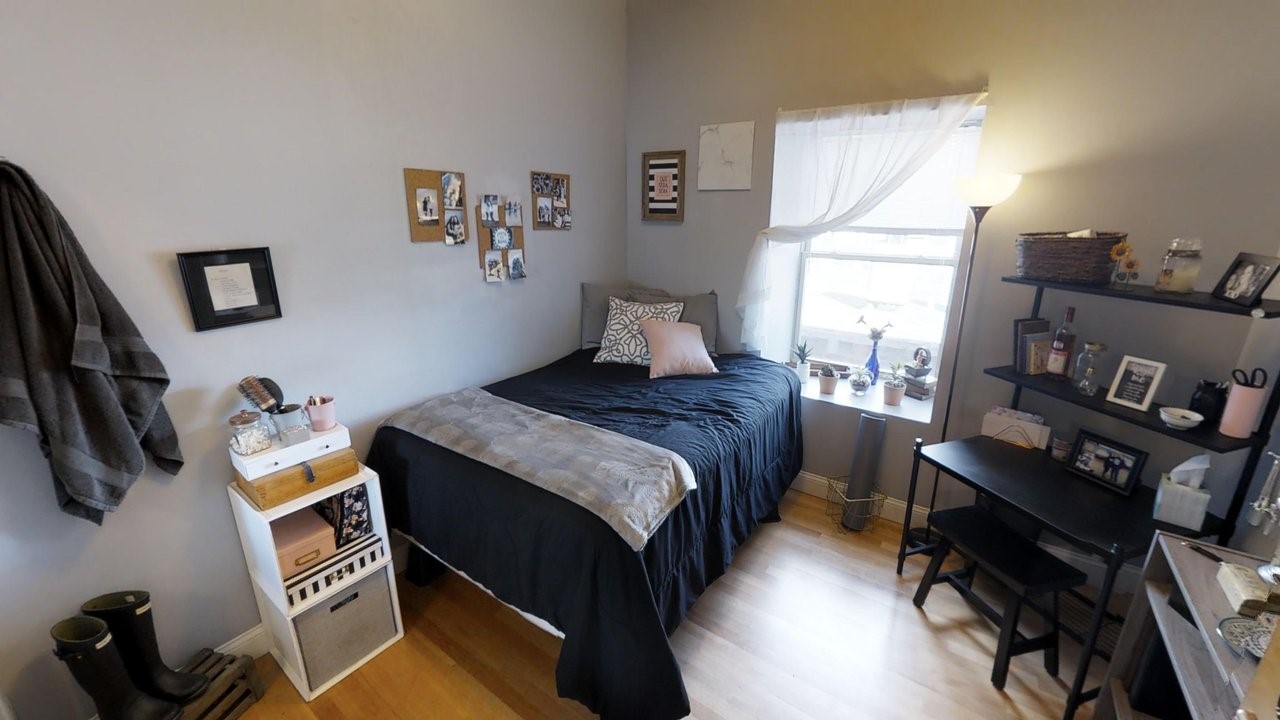 The Capitol 4 Bedroom Luxury Apartments Bloomsburg Restaurant Menus