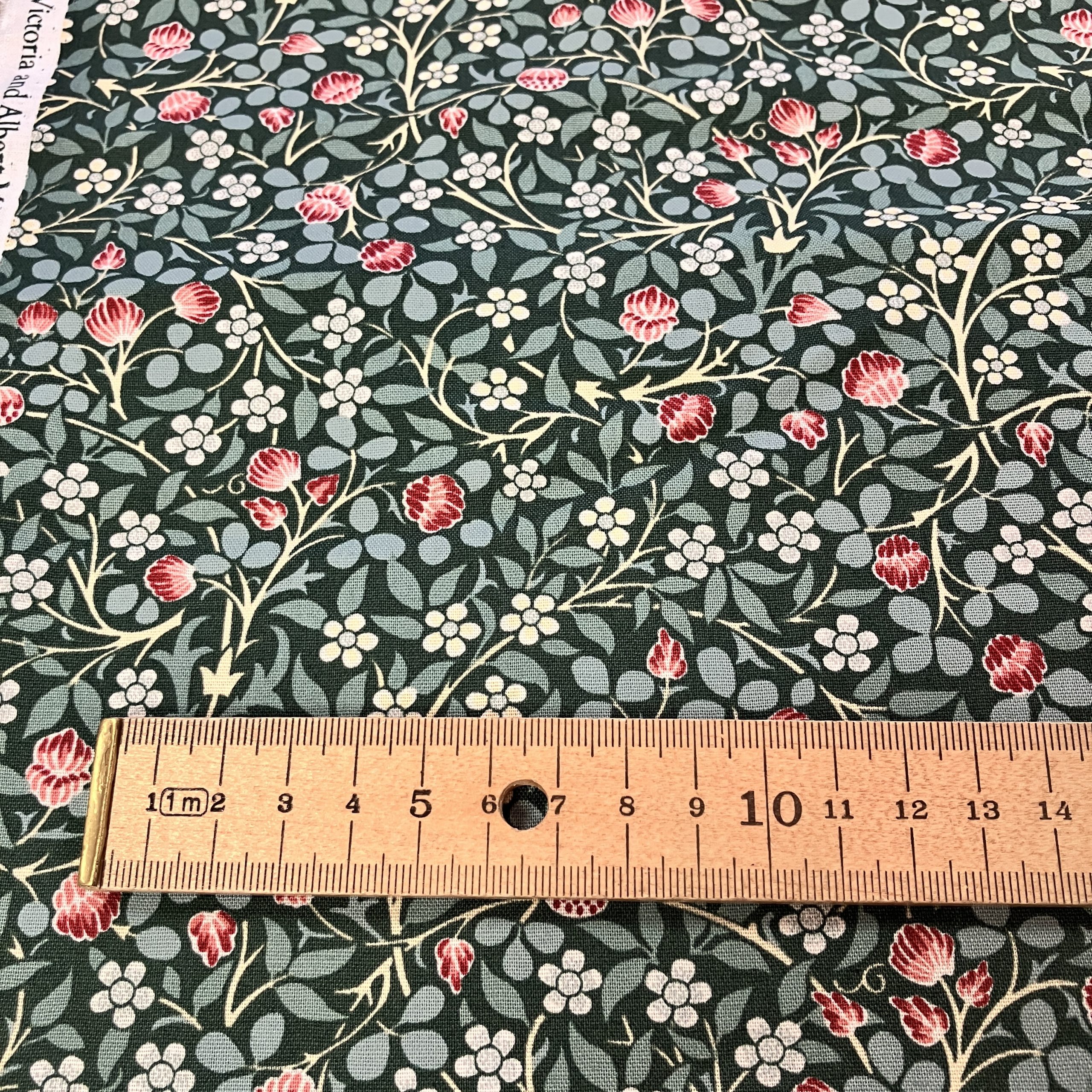 V&A William Morris Clover Green Bunyip Craft