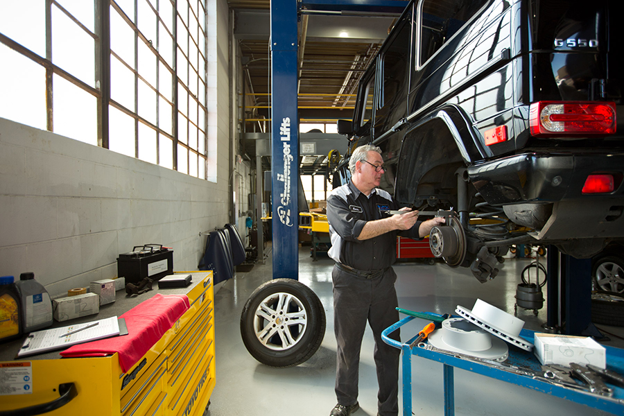 Automotive Service Center in Schiller Park, IL Burdi Motorworks